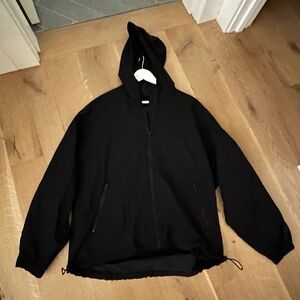 ALO YOGA MEN'S BLACK HOODED LIGHT JACKET LARGE L